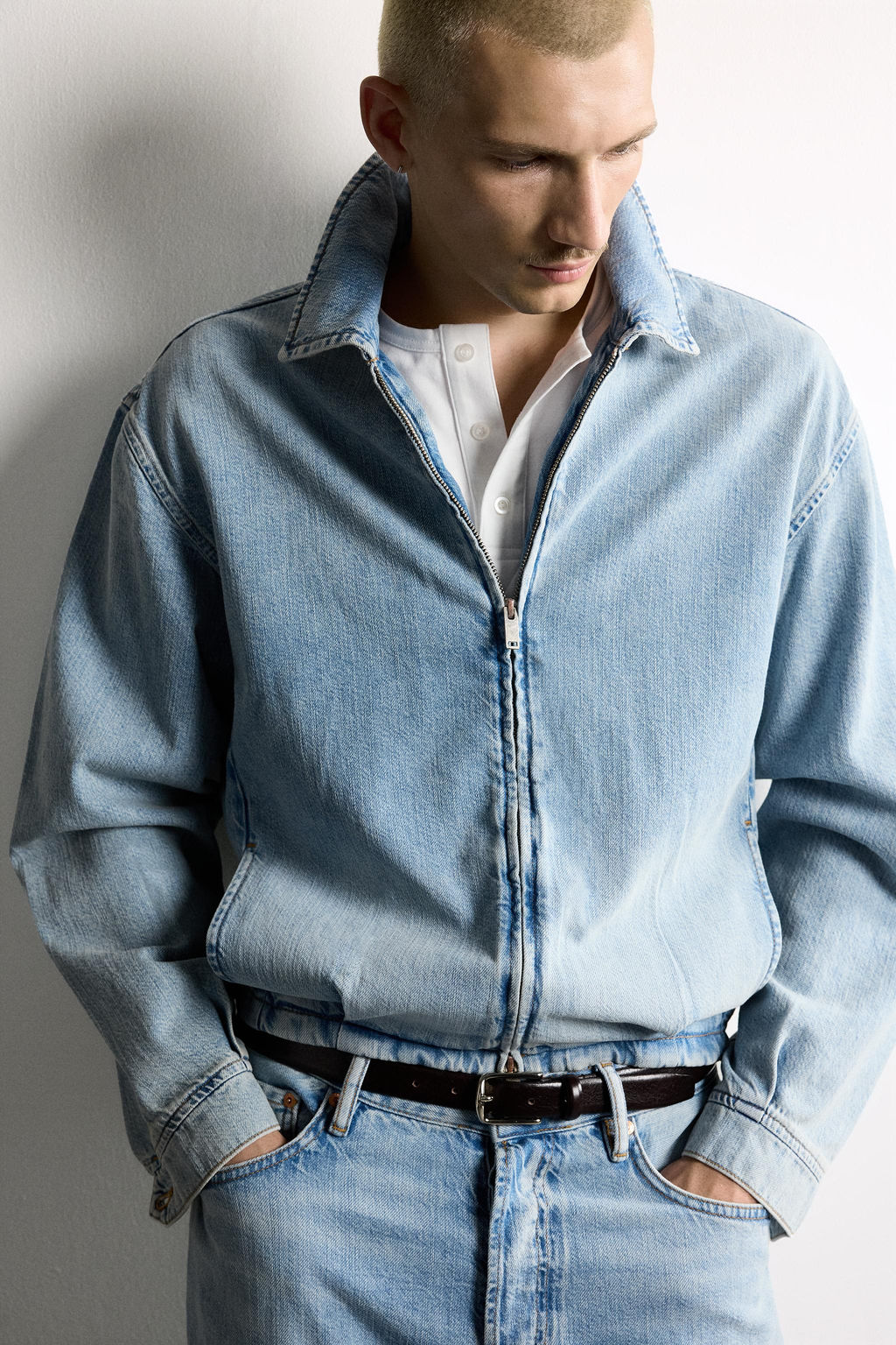 CAZADORA DENIM LAVADO CREMALLERA / Azul claro - Zara фото 5