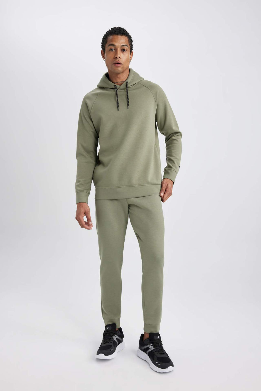 DeFactoFit Sporcu Jogger Esofman Alt? Slim Fit Dar Kesim Skuba Dalg?c Kumas Standart Paca  фото 4