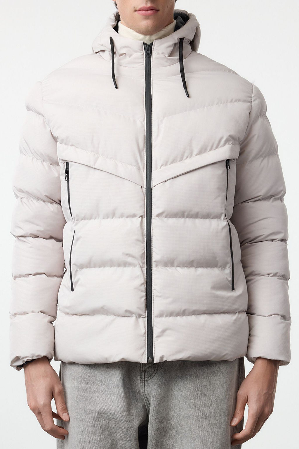 Trendyolmilla Man Gri Regular Fit Sisme Kapusonlu Suya ve Ruzgara Dayan?kl? K?sl?k Mont TMNAW25MO00041  фото 4