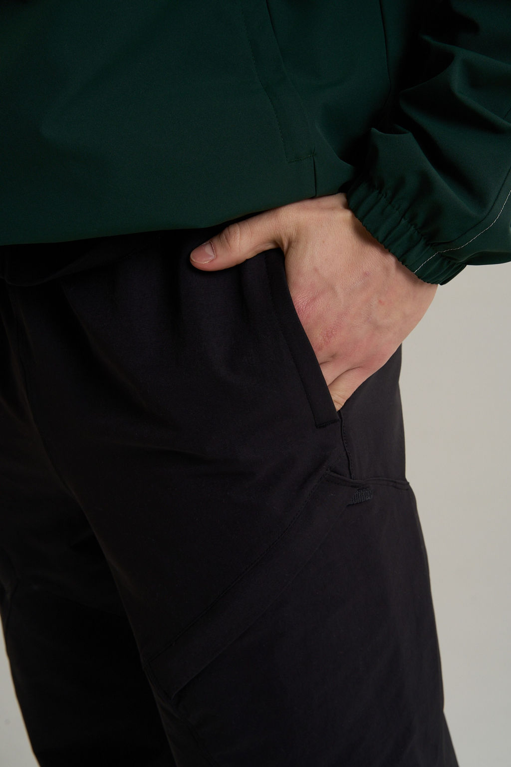 Брюки карго текстильные Черный CITY PANTS BAR Woven Track Pants - Anta фото 8