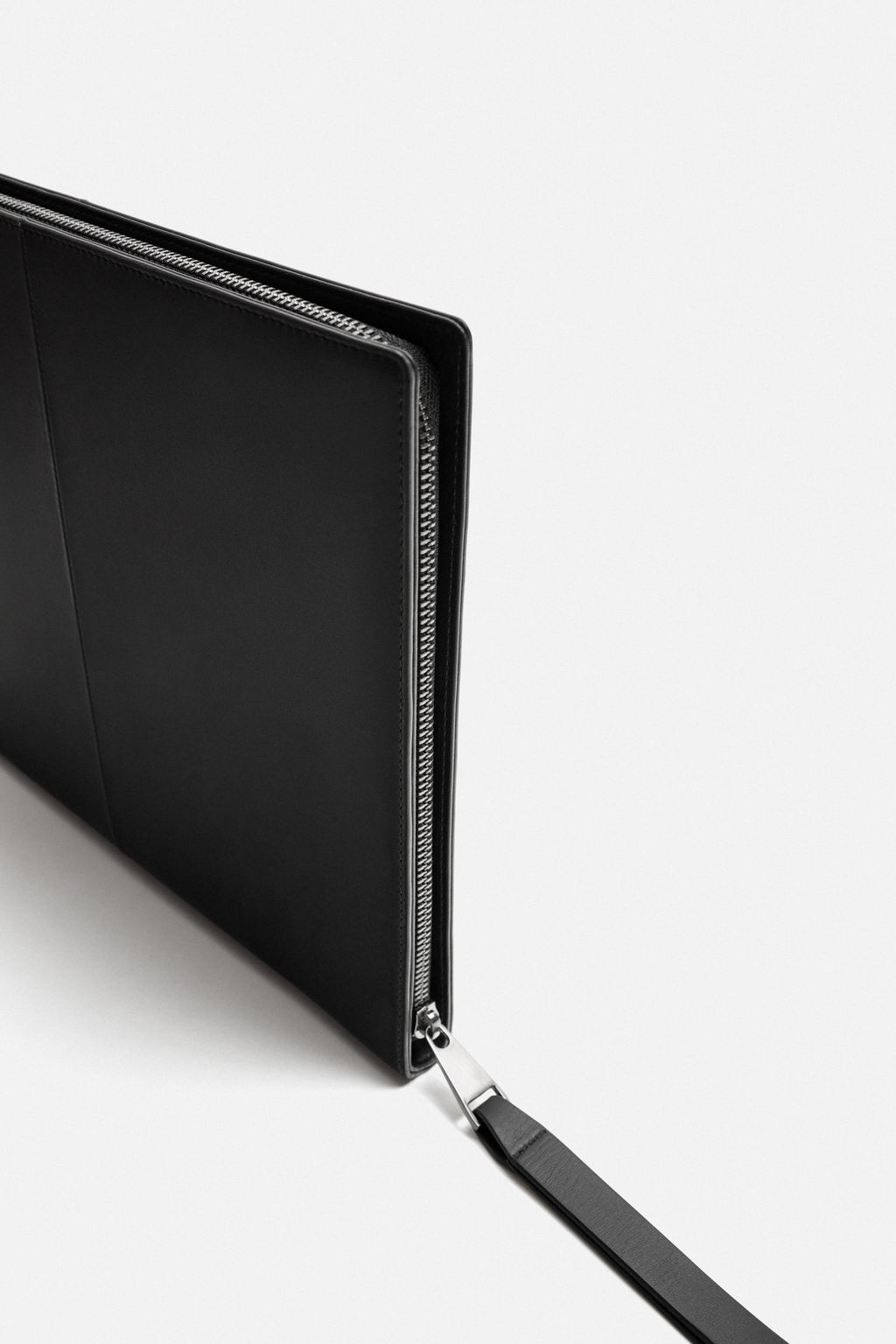 LEATHER CLUTCH - Zara фото 5