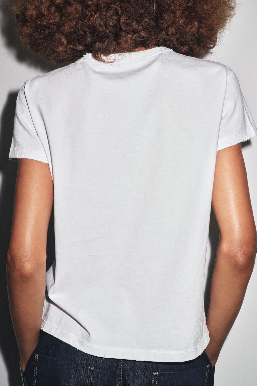 REGULAR RIPPED T-SHIRT - Zara фото 13