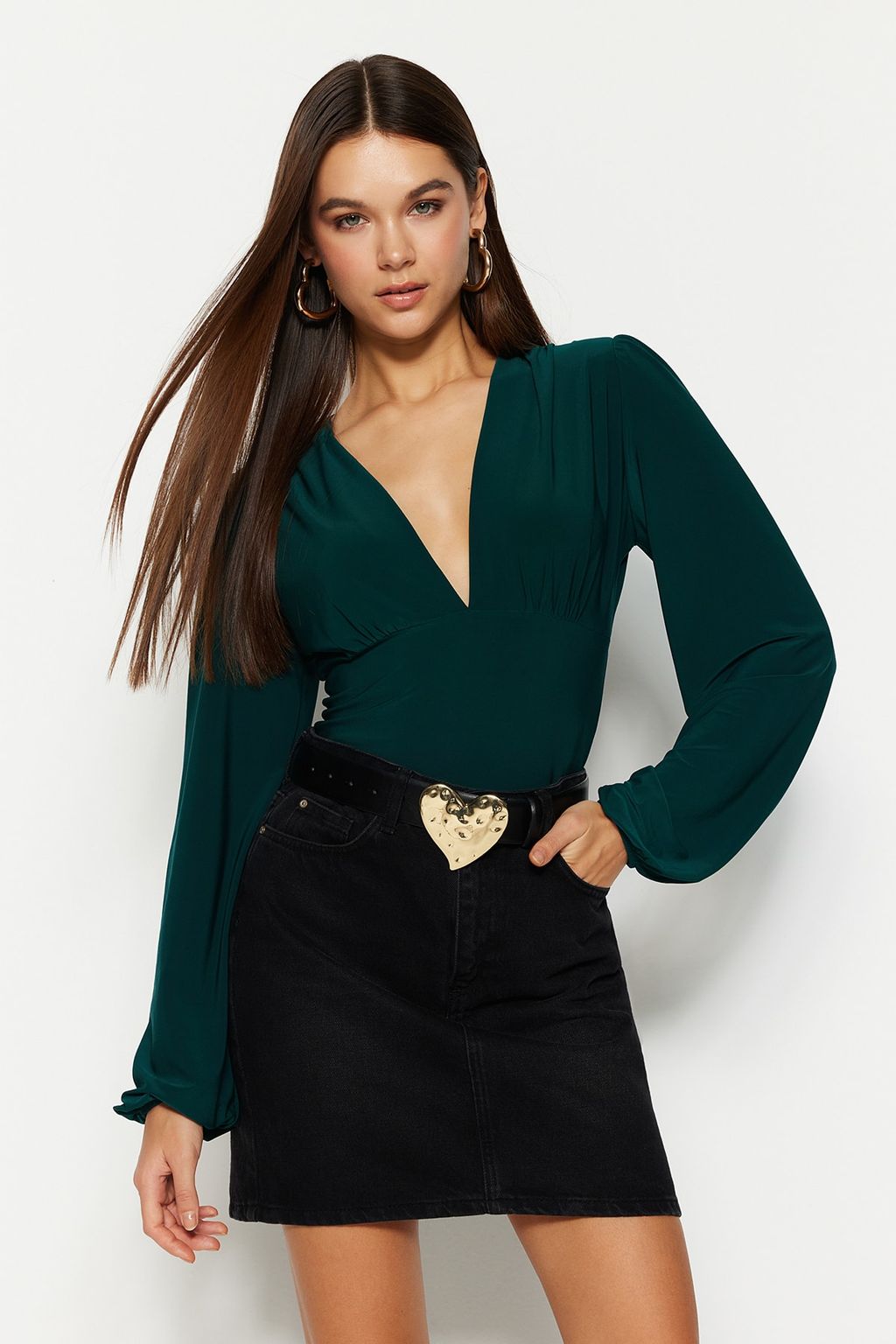 TRENDYOLMILLA Siyah Balon Kol V Yaka Fitted/Vucuda Oturan Esnek C?tc?tl? Orme Body TWOSS23BD00030 фото 11