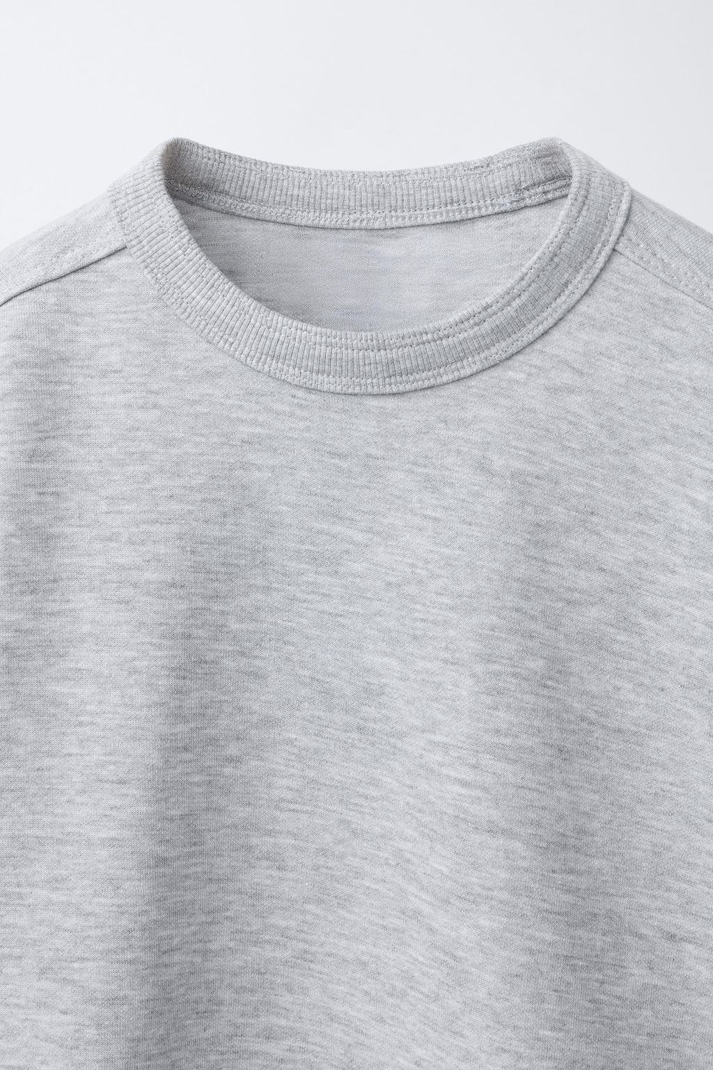 CAMISETA LISA INTERLOCK / Gris vigor? - Zara фото 5