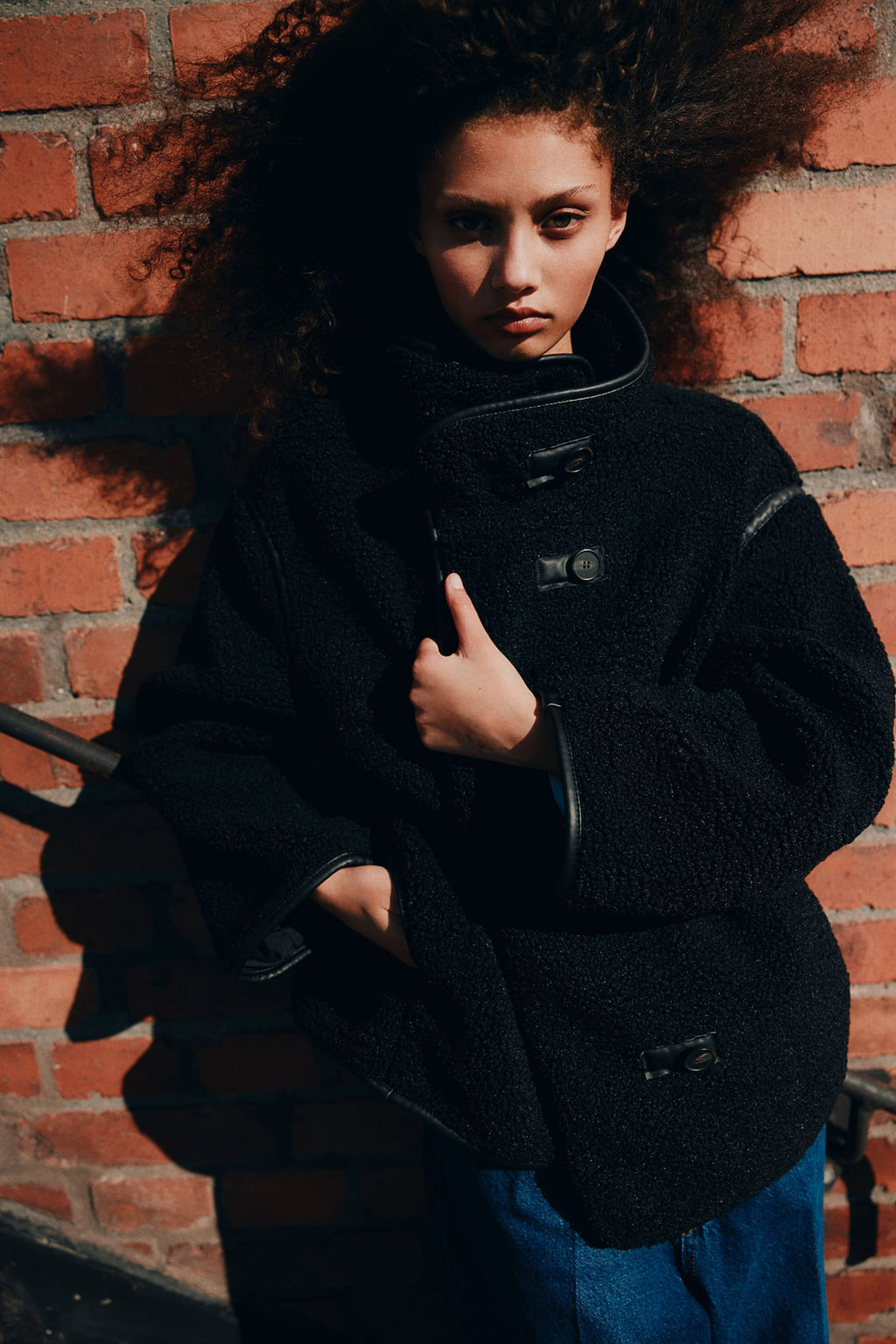 Chaqueta de corte holgado en borreguito - H&m фото 2