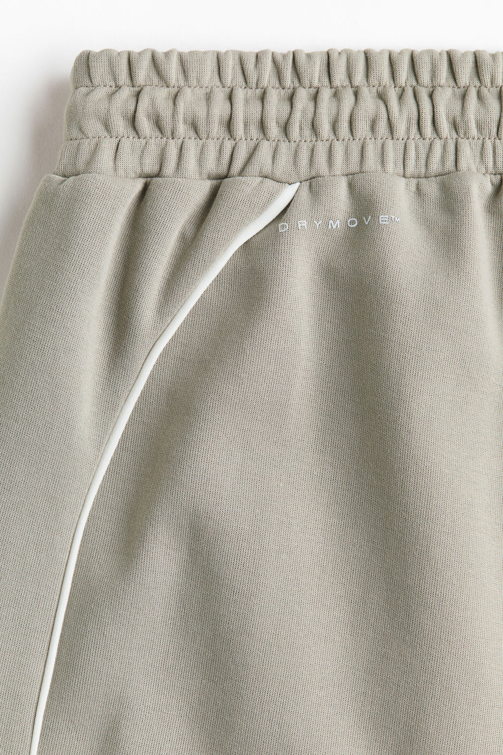Pantal?n corto de deporte con DryMove Loose Fit - H&m фото 5