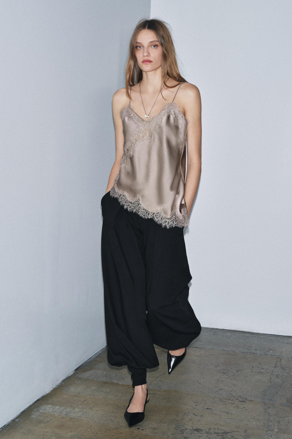 TOP LENCERO ENCAJE ZW COLLECTION / Vis?n