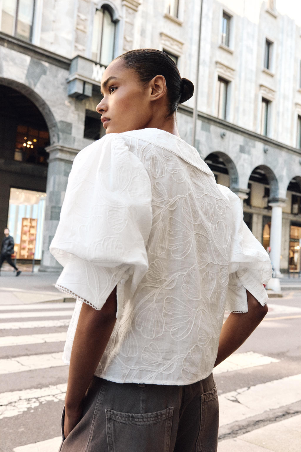 BLUSA CUELLO BOBO / Blanco - Zara фото 3