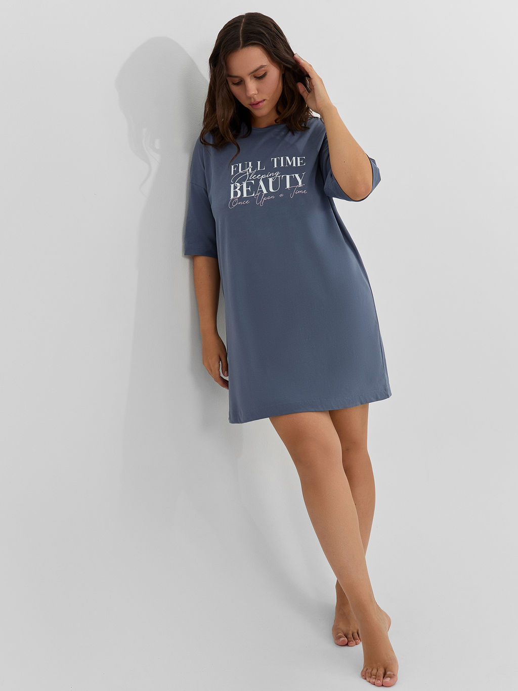 Туника домашняя женская серая с надписью Full time beauty - Mark formelle фото 4