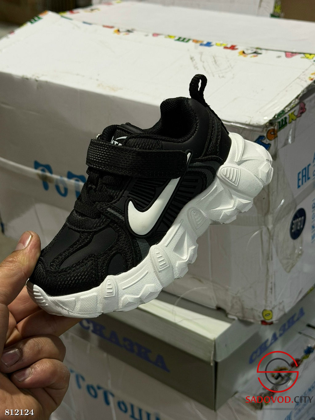 Кроссовки детские для зимнего сезона