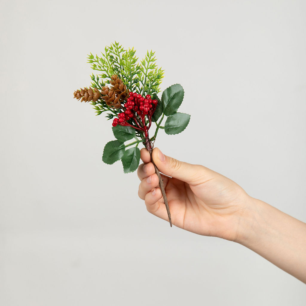 Blumentag VDD-132 Веточка декоративная с ягодами 6 х 1 шт. 18 см  фото 3