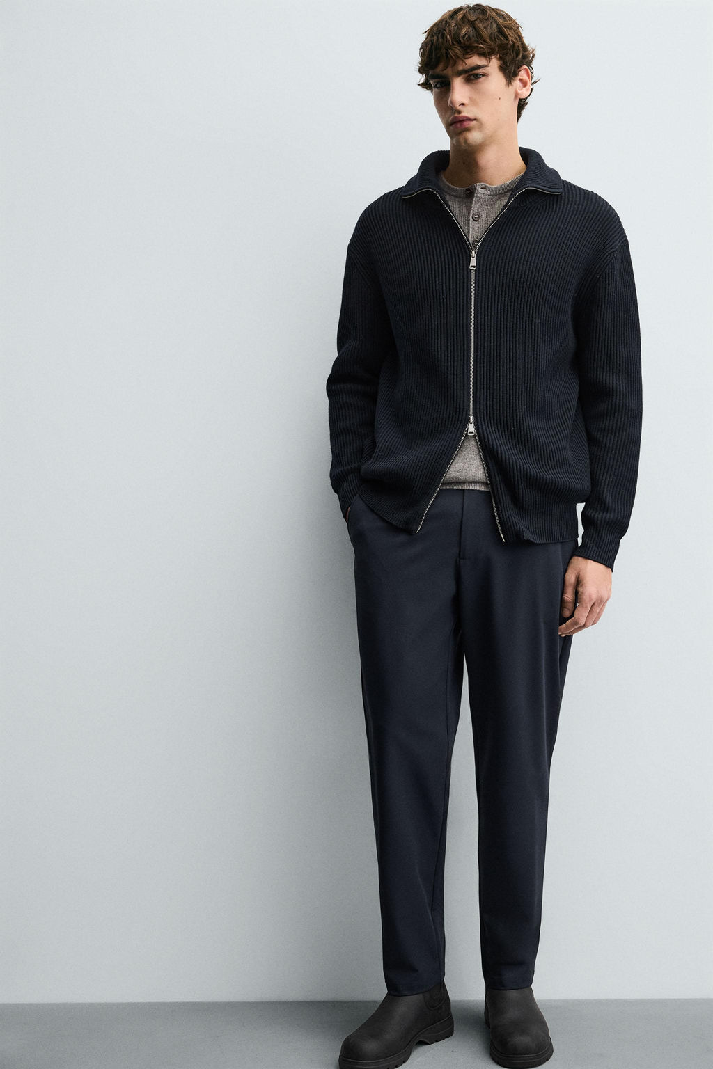 COMFORT TEXTURED TROUSERS - Zara фото 5