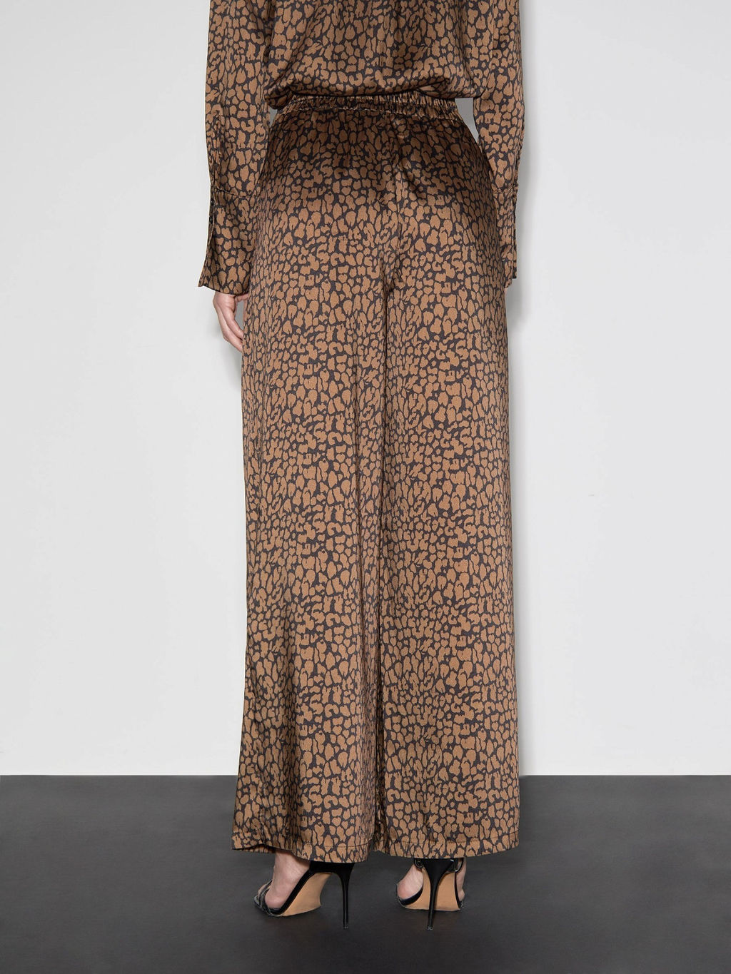 ЛУЧШАЯ ЦЕНА - Брюки на резинке D335/lynx - Emka фото 5