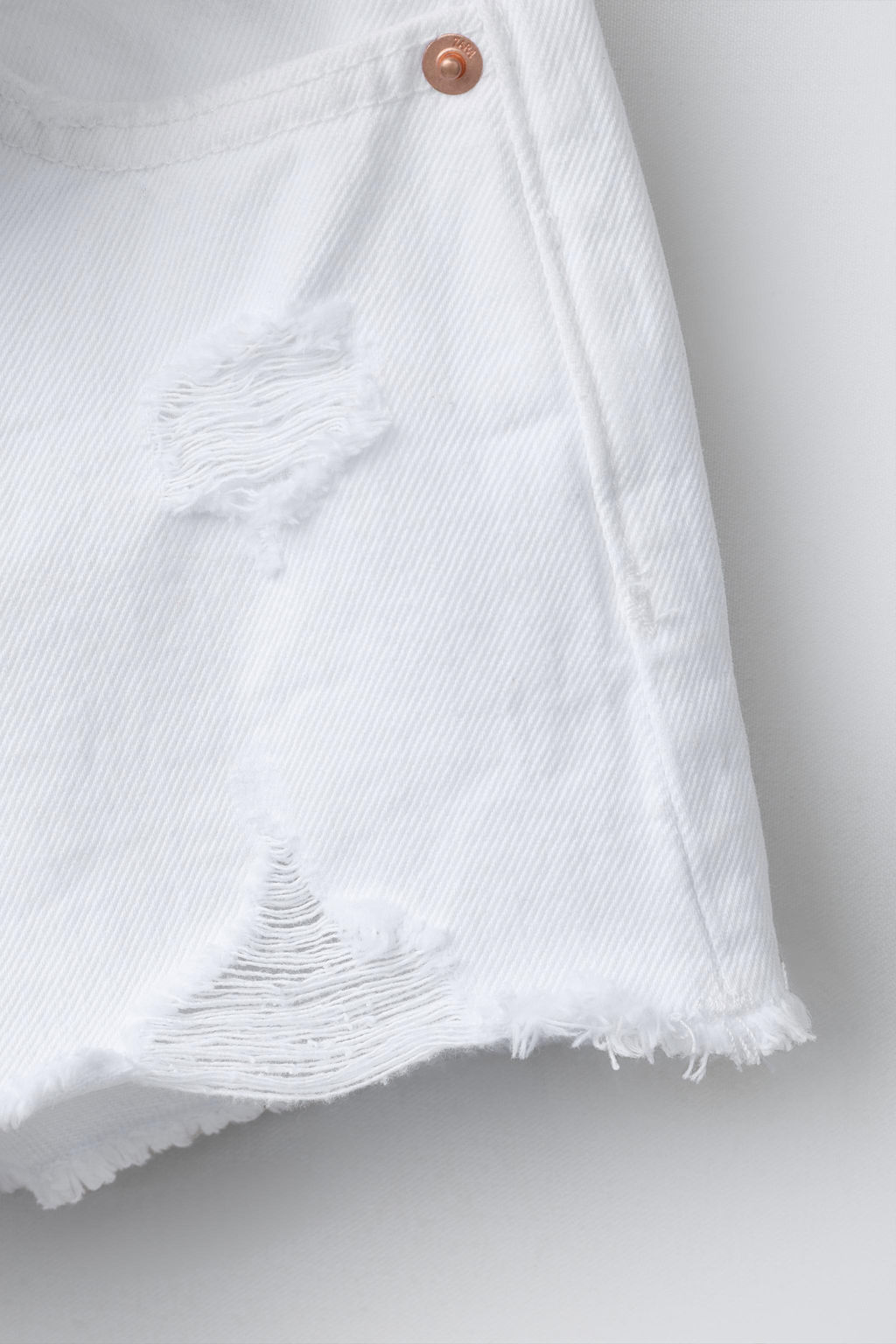 BERMUDA DENIM ROTOS / Blanco - Zara фото 4