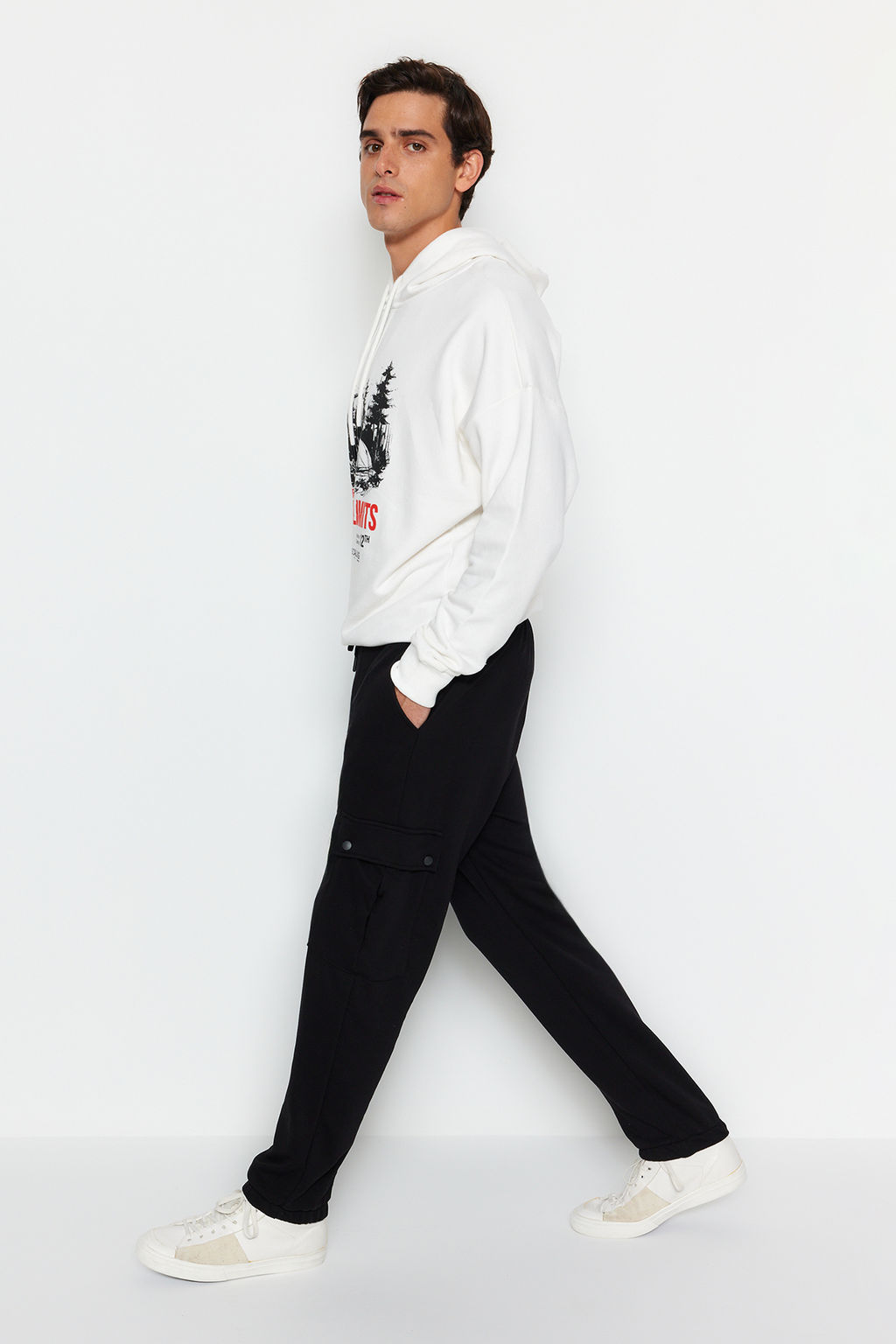 TRENDYOL MAN Siyah Oversize/Genis Kesim Kargo Cepli Jogger Esofman Alt? TMNAW24EA00016 - Trendyolmilla фото 3