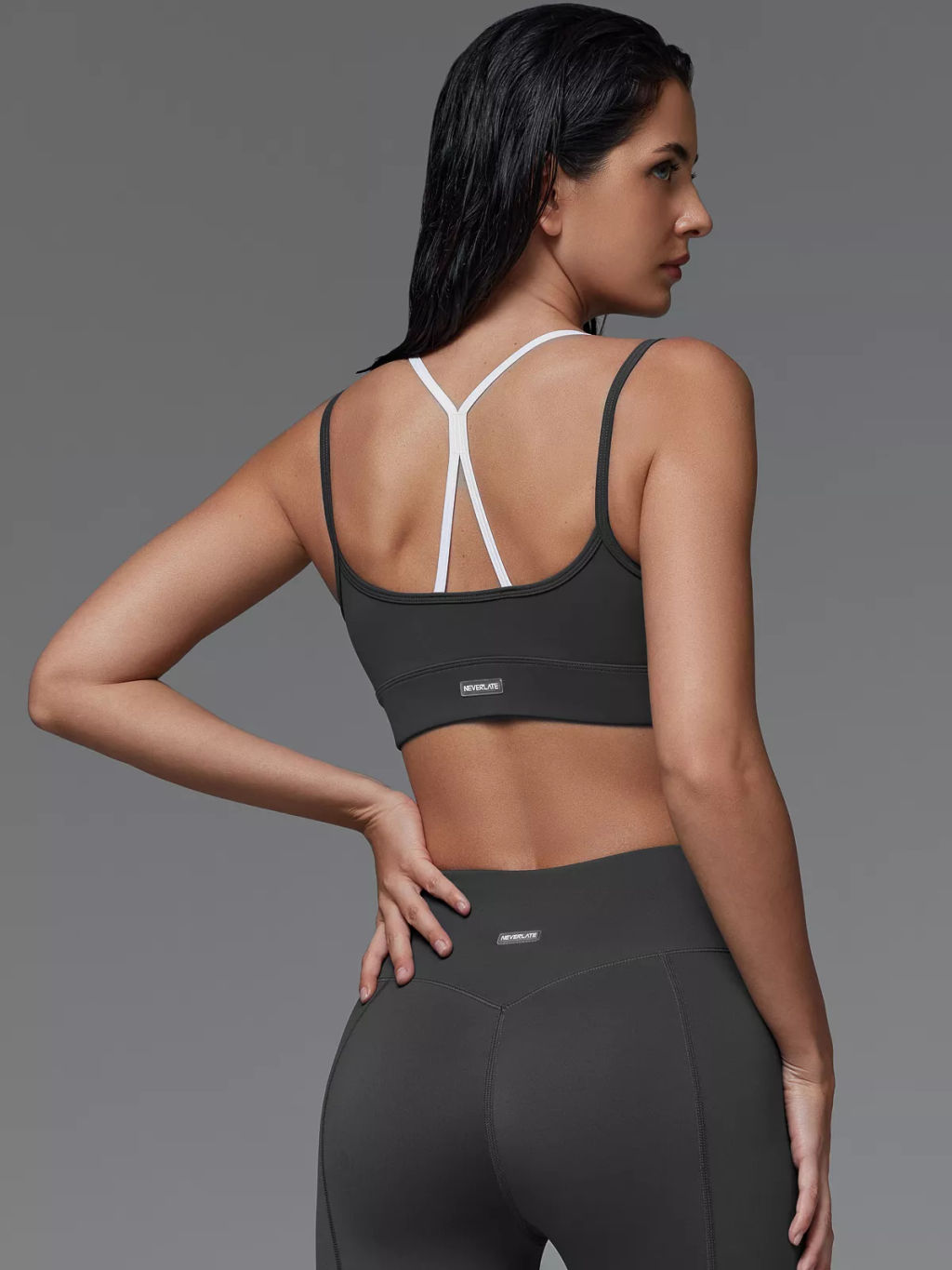 Топ-бра с контрастными вставками