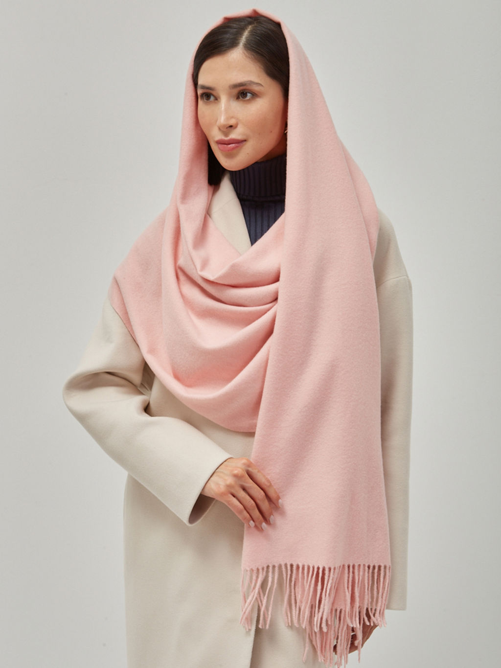 В составе шерсть и кашемир! теплый двусторонний палантин
