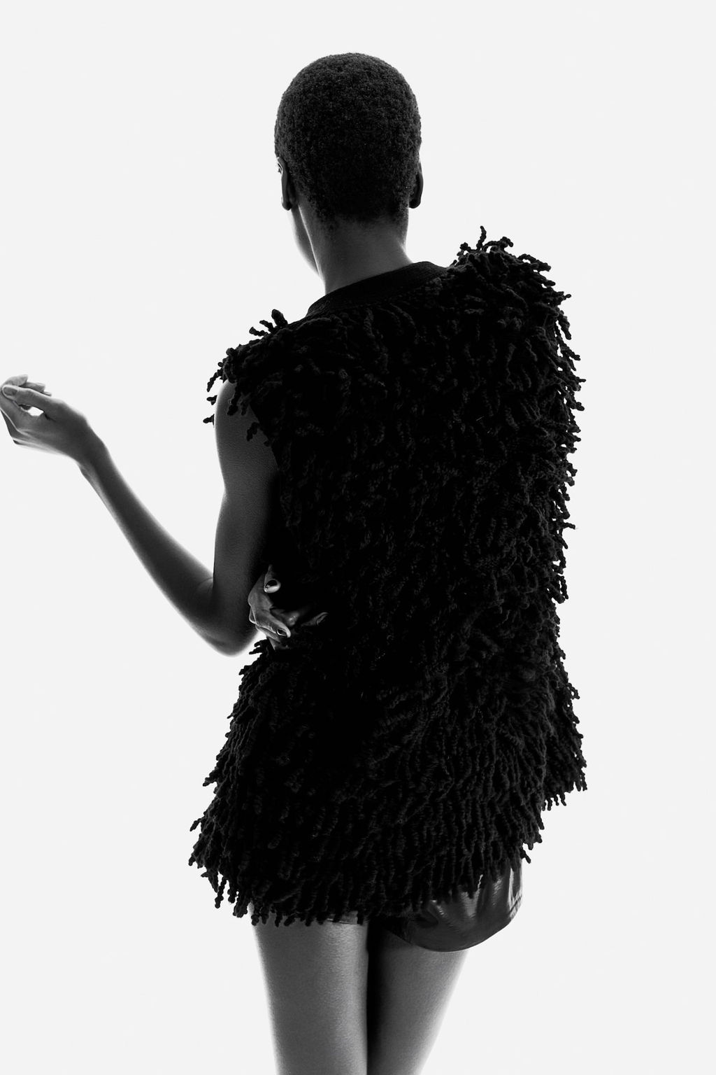 Sueter sin mangas en mezcla de lana con flecos - H&m фото 4