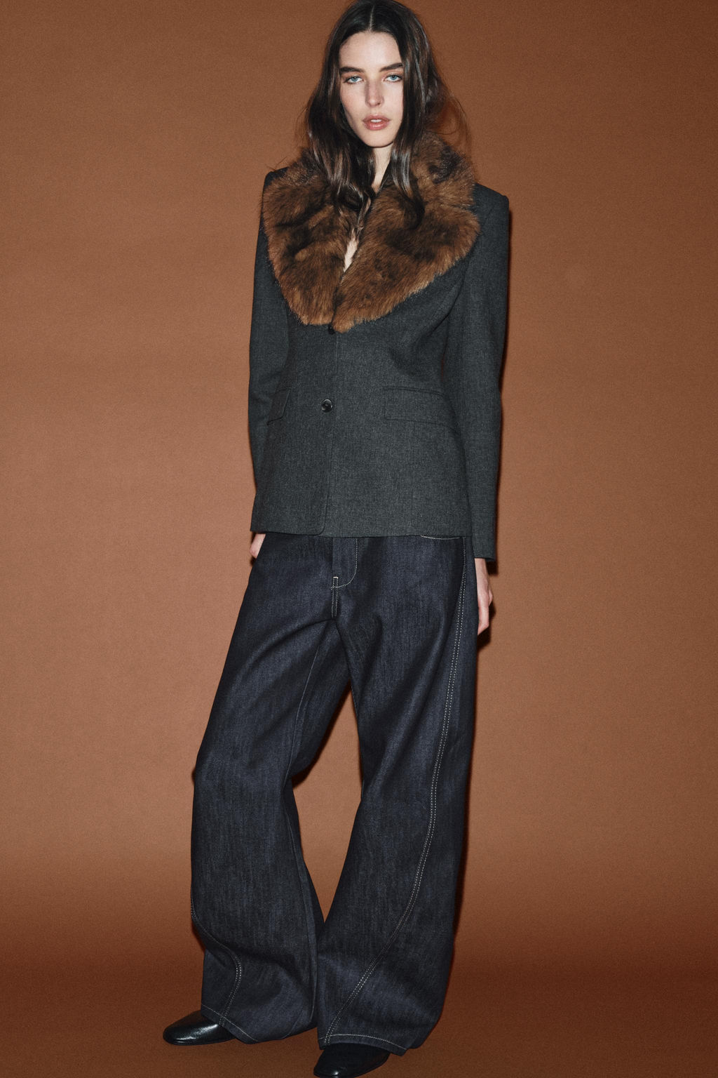 FAUX FUR COLLAR FITTED BLAZER ZW COLLECTION - Zara фото 3