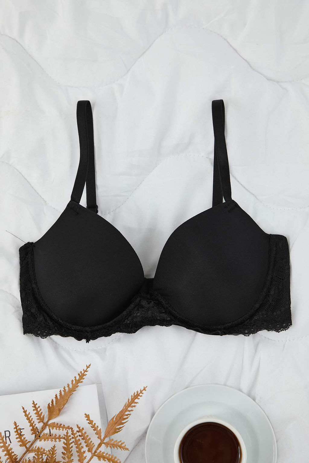 Siyah Tekli Micro Balenli Dantel Detayl? Duz Sabit Kap T-Shirt Bra Sutyen THMAW26SU00010 - Trendyolmilla фото 5