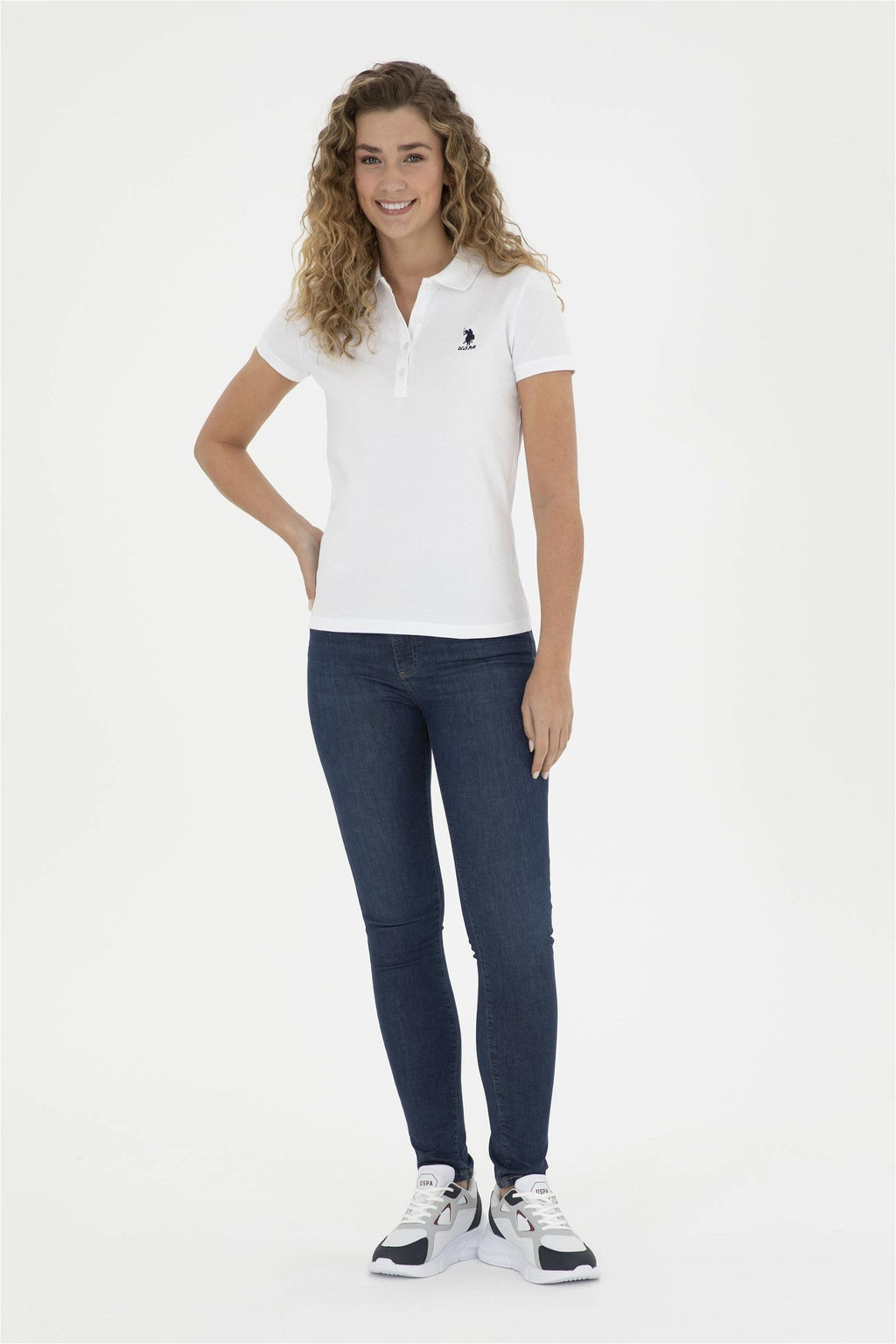 Женская белая базовая футболка с воротником-поло Неожиданная скидка в корзине - U.s. polo assn фото 4