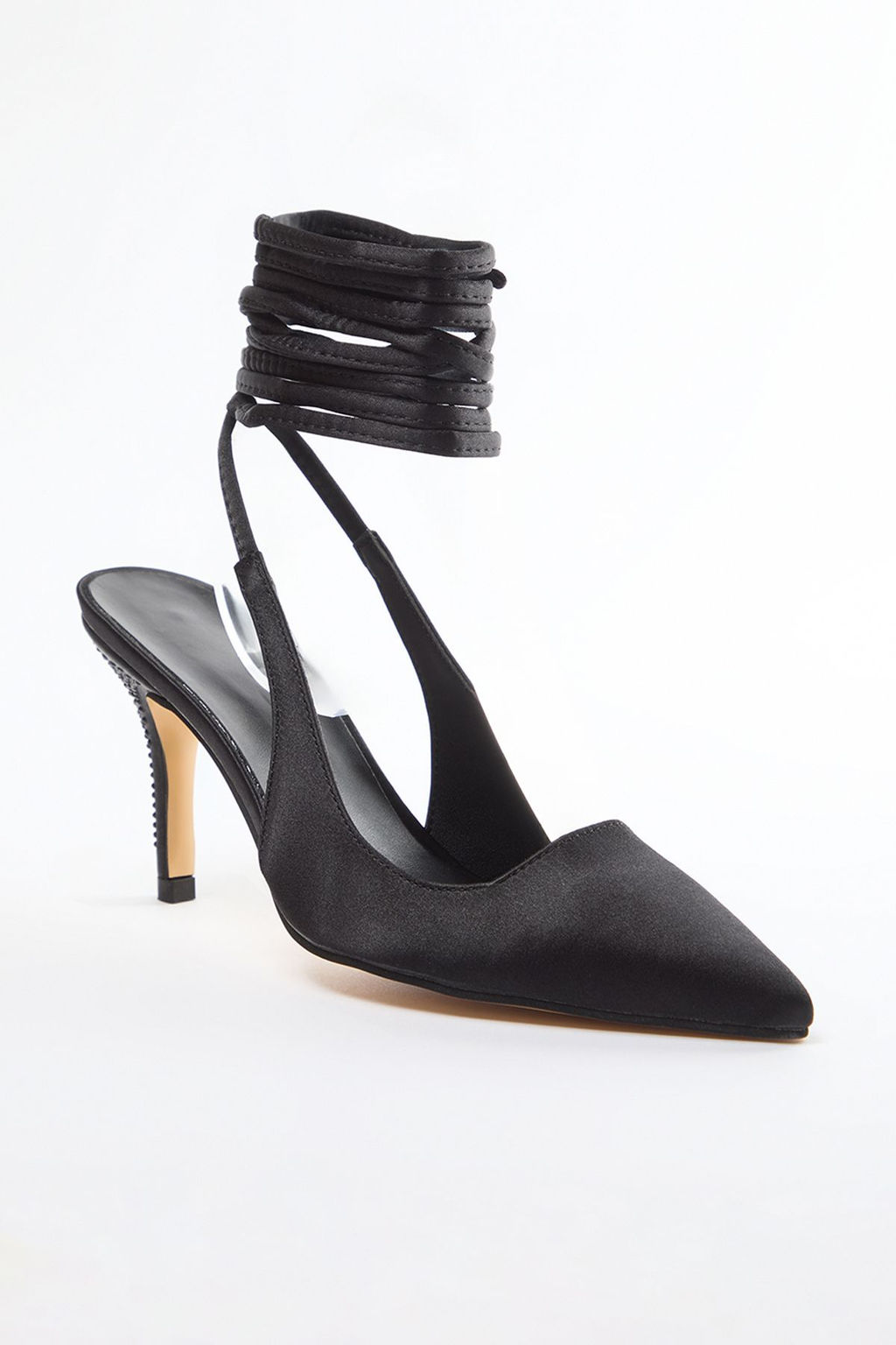 Trendyol Shoes Siyah Saten Parlak Tas Islemeli Baglama Detayl? Abiye Kad?n Ince Topuklu Ayakkab? TAKAW25TO00005 - Trendyolmilla фото 4