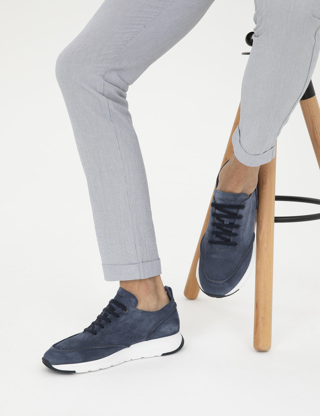 Повседневная обувь цвета индиго