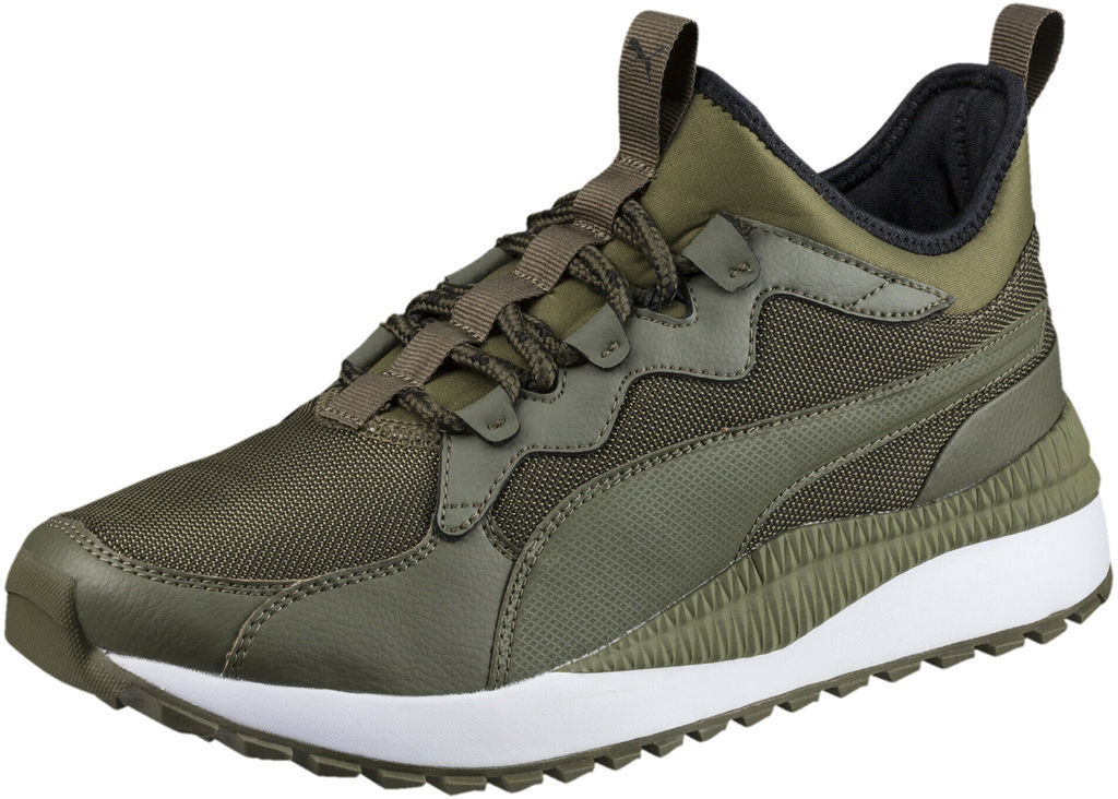 Кроссовки взрослые