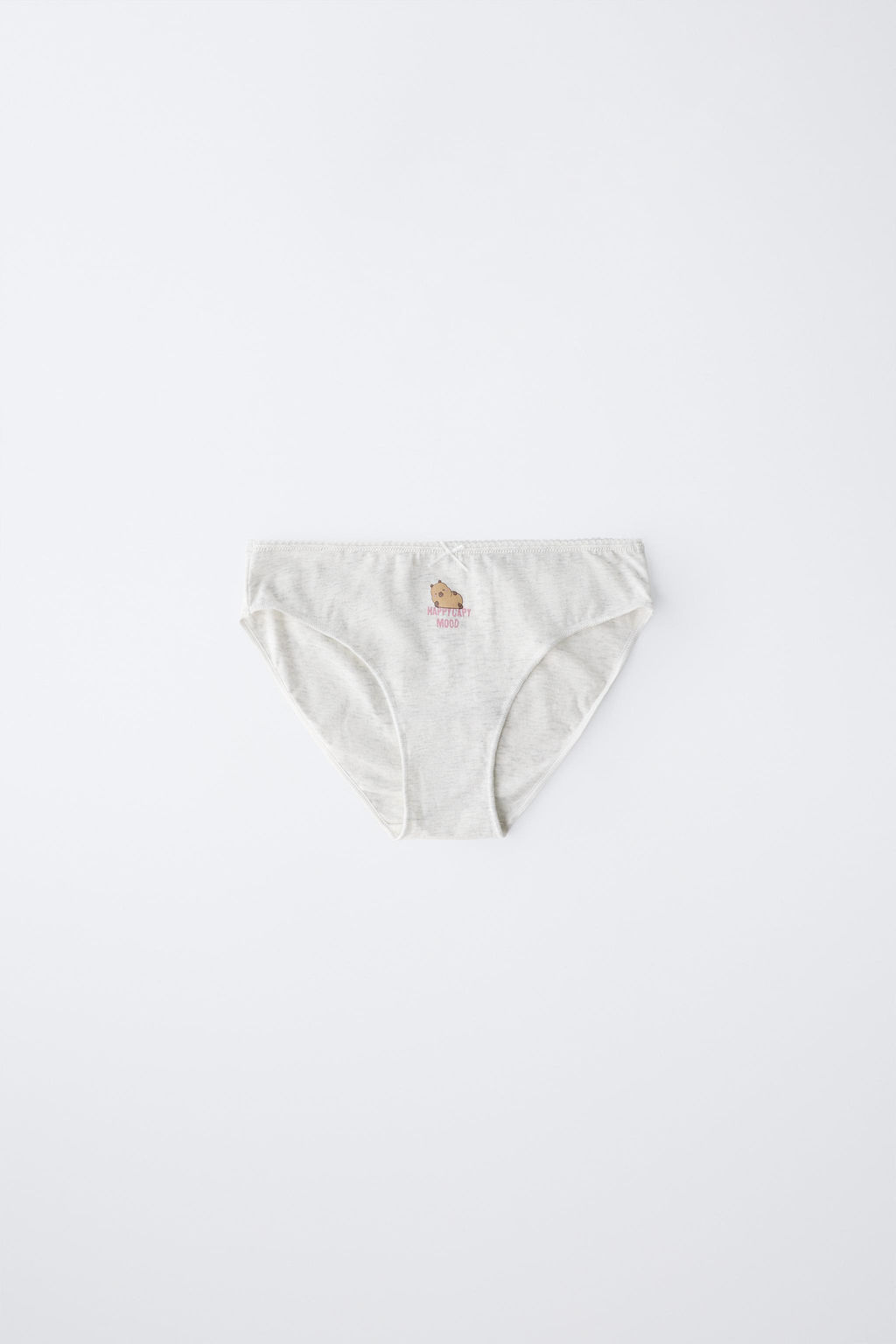 AGES 6-14 / THREE-PACK OF CAPYBARA CAPYFUN BRIEFS