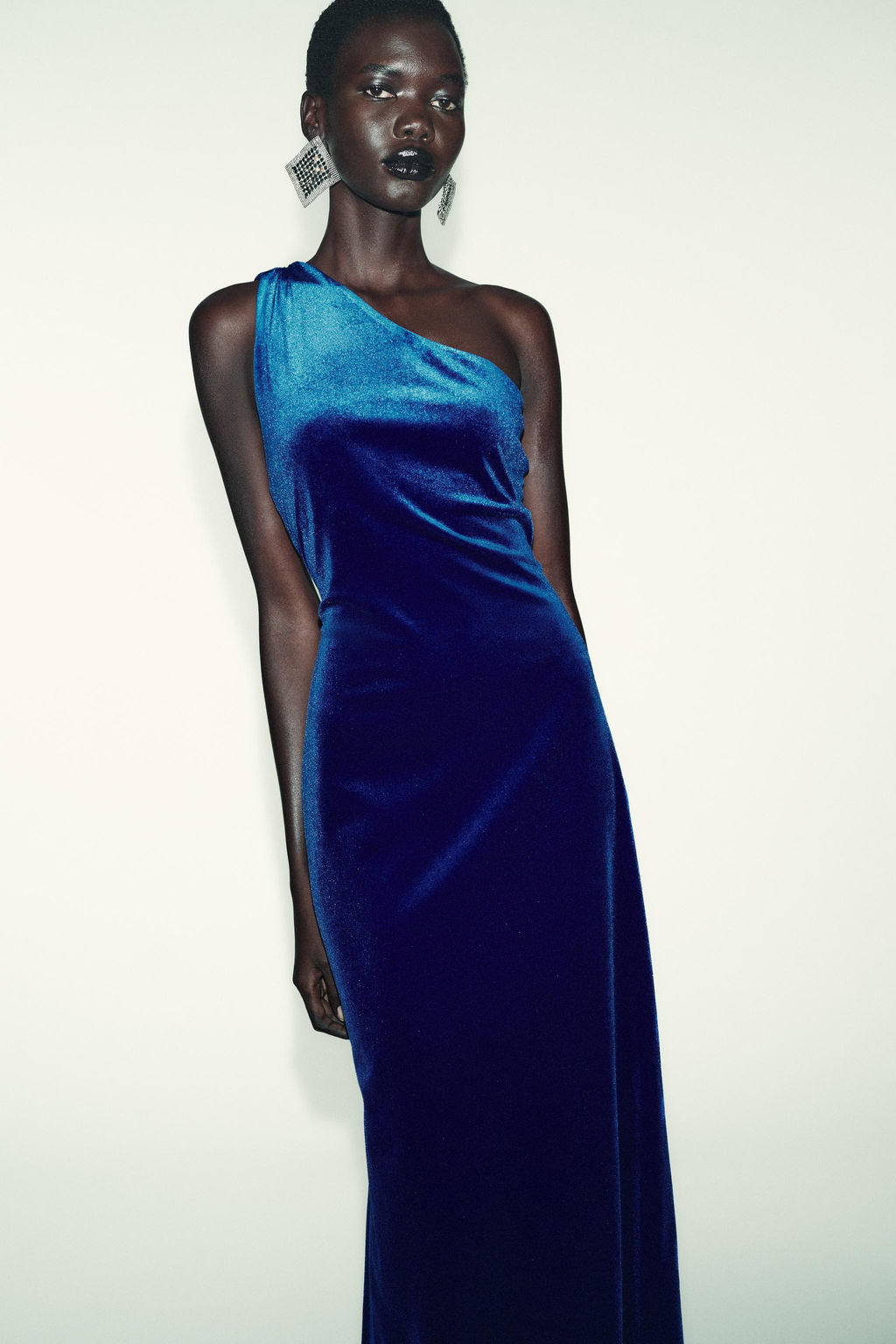ASYMMETRIC VELVET MIDI DRESS - Zara фото 3