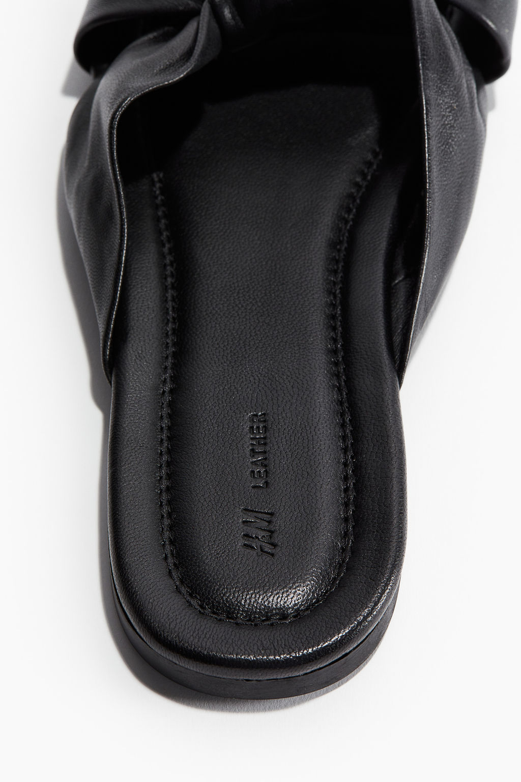 Sandalias de piel con nudo decorativo - H&m фото 7