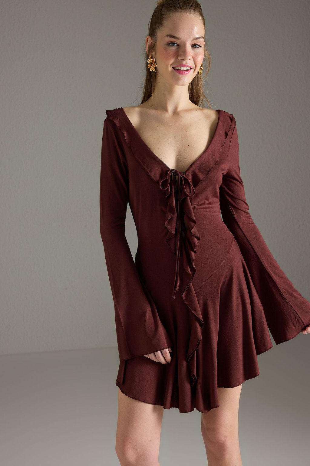 Trendyolmilla Kahverengi Orme Midi Volanl? Plaj Elbisesi TBESS25EL00130  фото 2