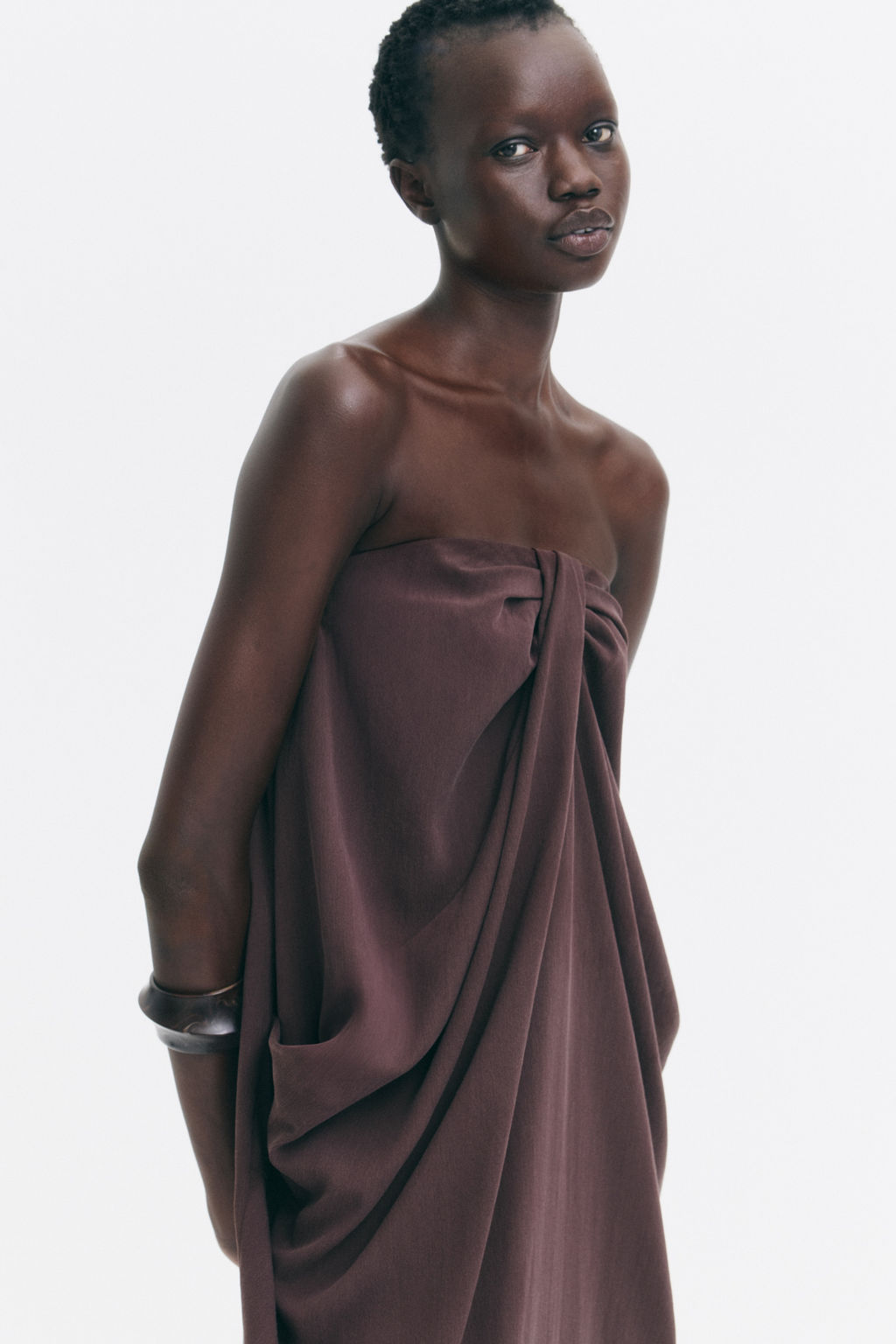 Vestido bandeau con nudo decorativo - H&m фото 6