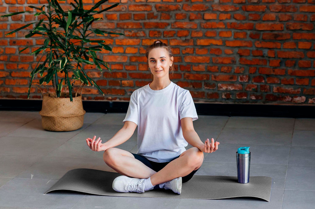 Коврик фитнес 1400*500*5 Серебристый