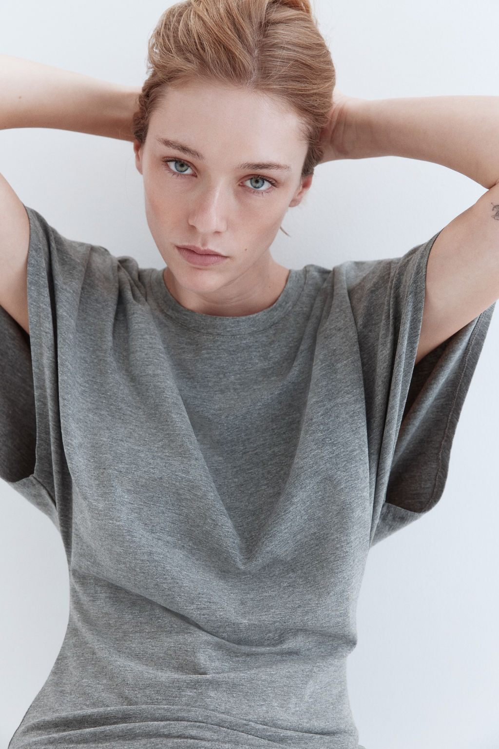 Camiseta con mangas mariposa - H&m фото 2