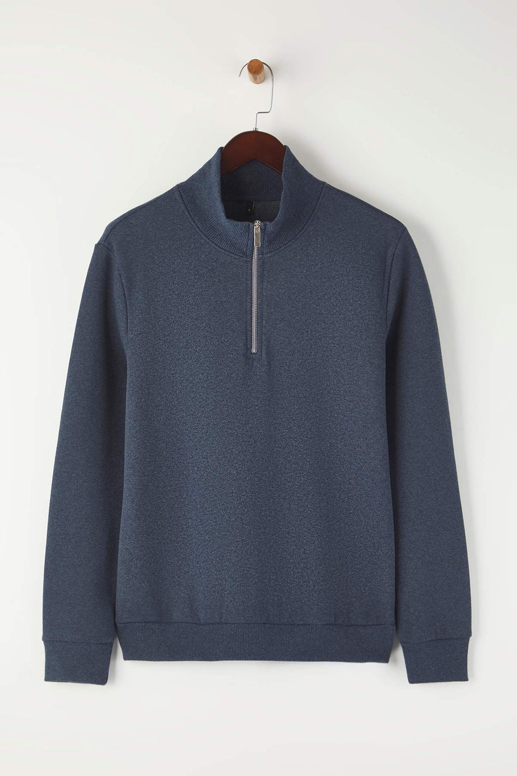 Siyah Regular/Normal Kesim Dik Yaka Kal?n Ici Polarl? Sweatshirt TMNAW26SW00021 - Trendyolmilla фото 12