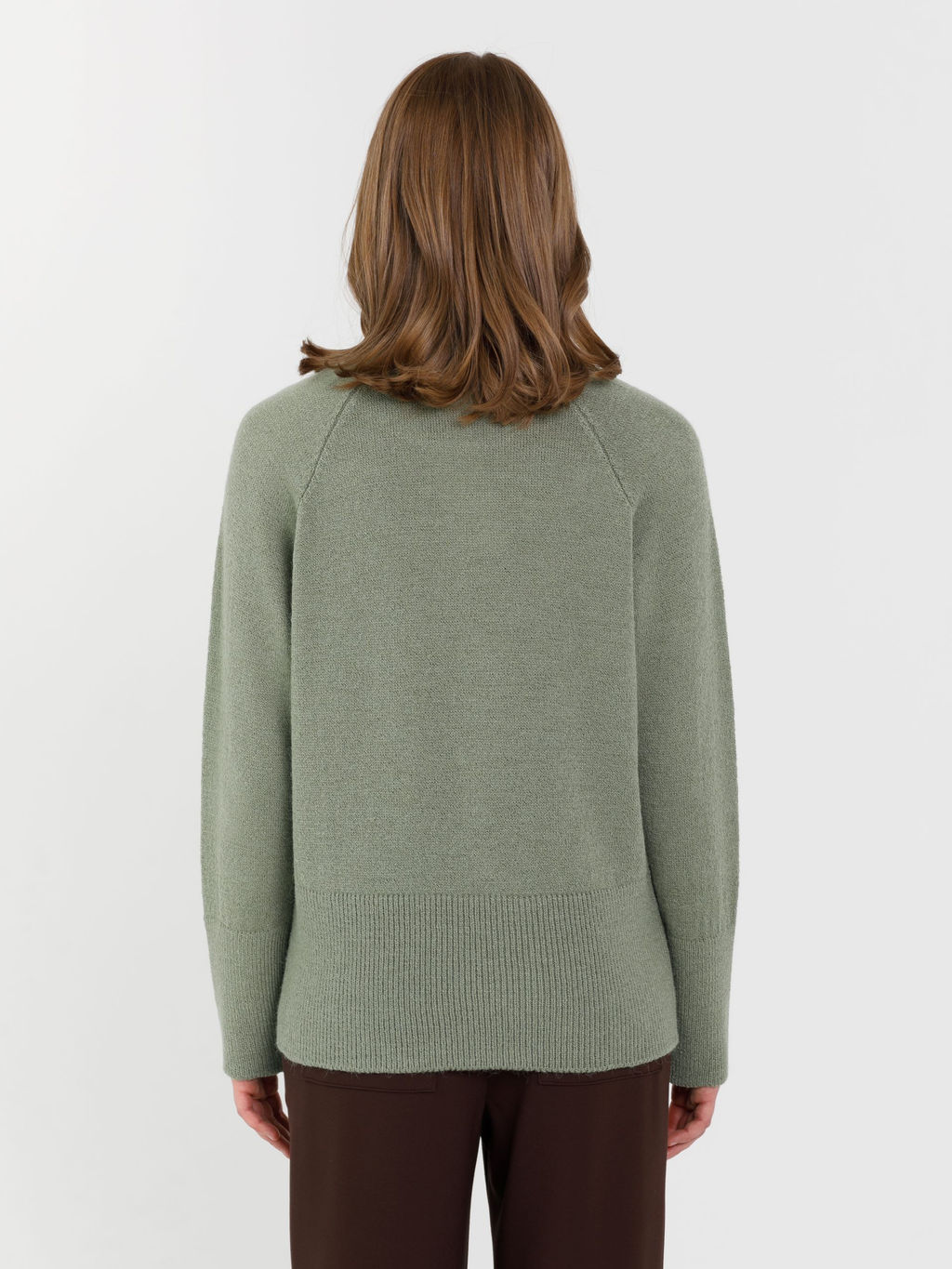 Свитер вязаный