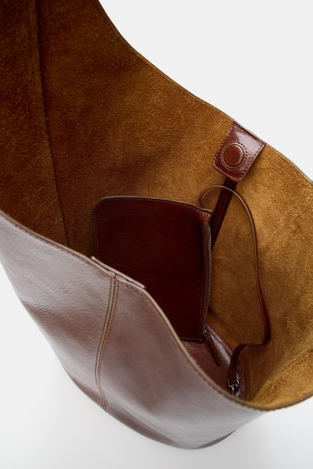 ASYMMETRIC LEATHER BUCKET BAG - Zara фото 5