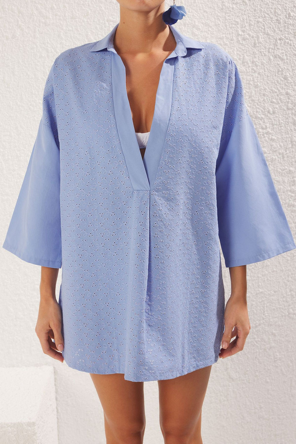 Trendyolmilla Mavi Mini Dokuma Gomlek Yaka Brode Plaj Elbisesi TBESS25EL00023 фото 3