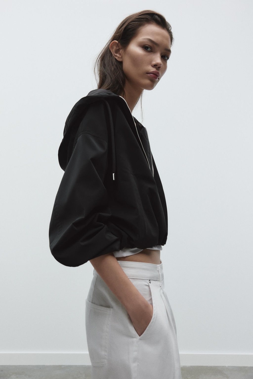 RUBBERISED HOODED JACKET - Zara фото 8