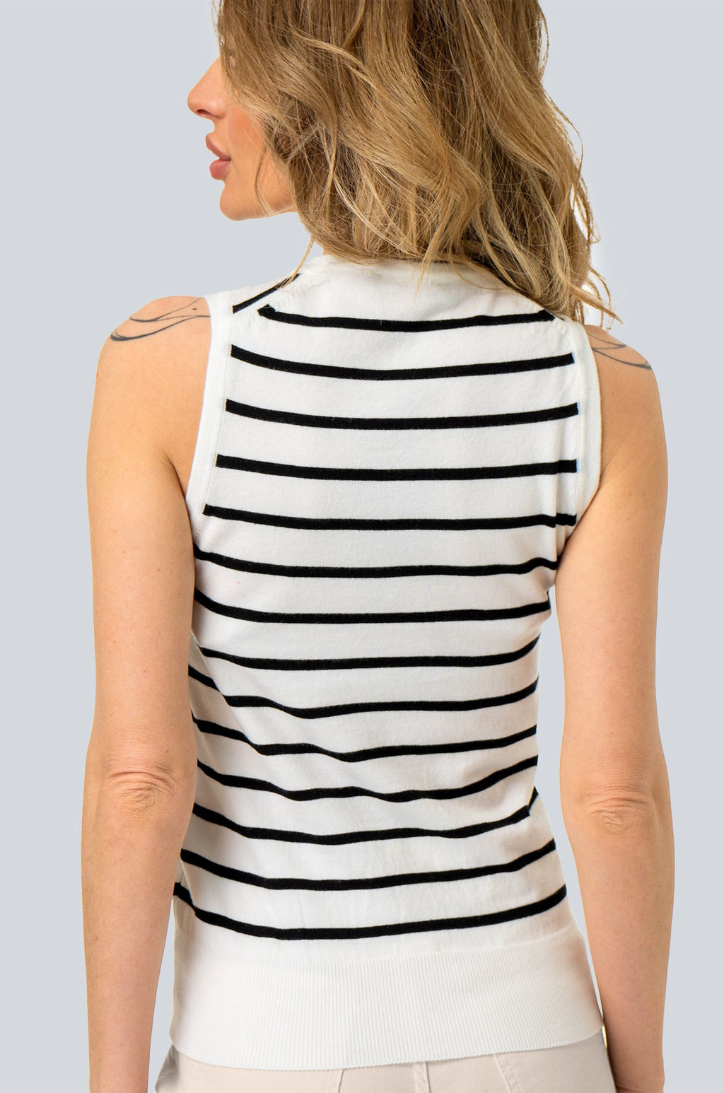 Женский вязаный топ в полоску Happy Fox  фото 9