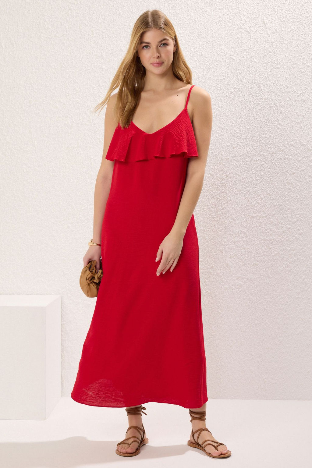 TRENDYOLMILLA Indigo Duz Kesim F?rf?rl? Maxi Dokuma Elbise TWOSS25EL00490