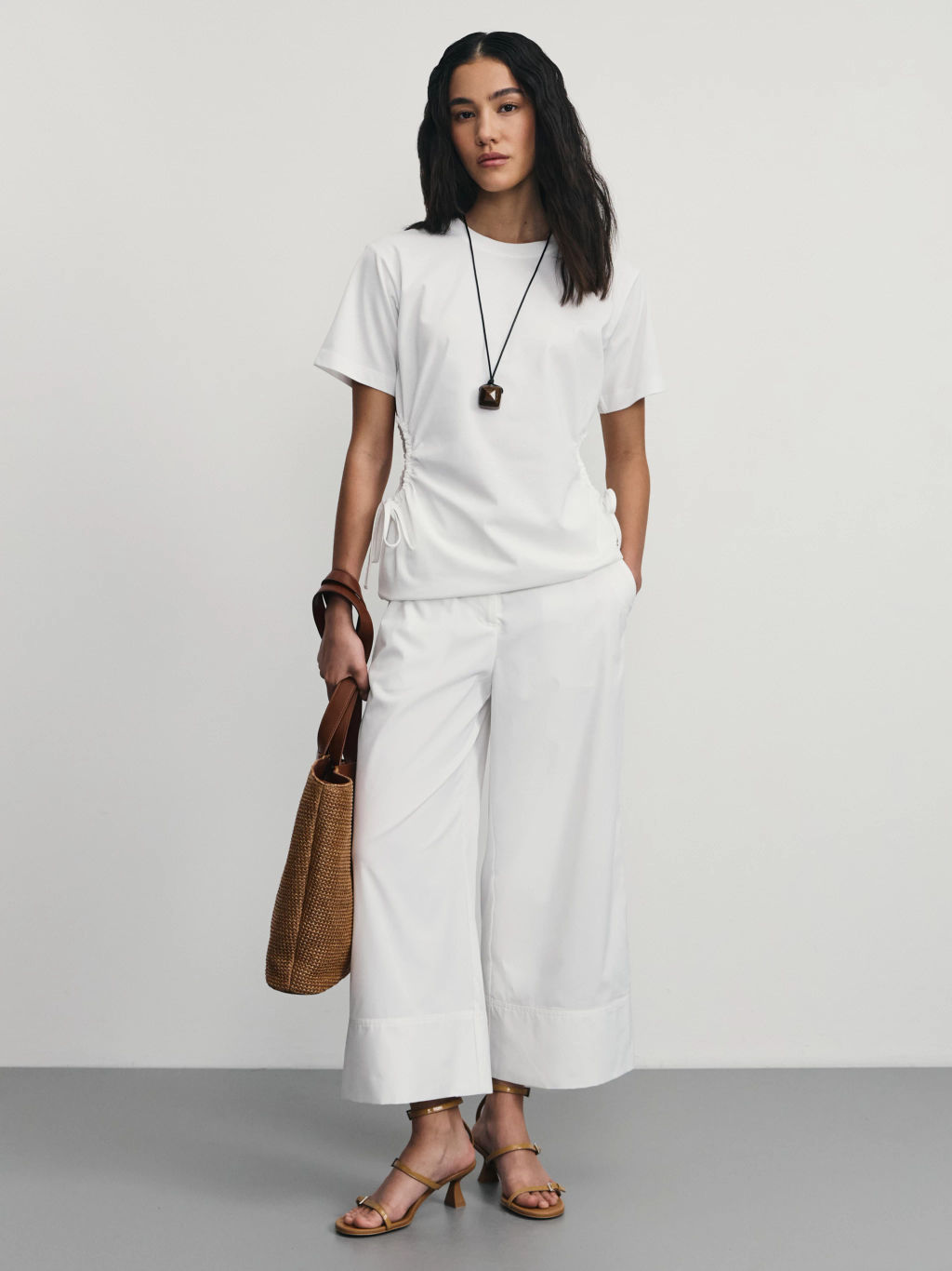 Футболка из хлопка с вырезами по бокам / Zarina  фото 2