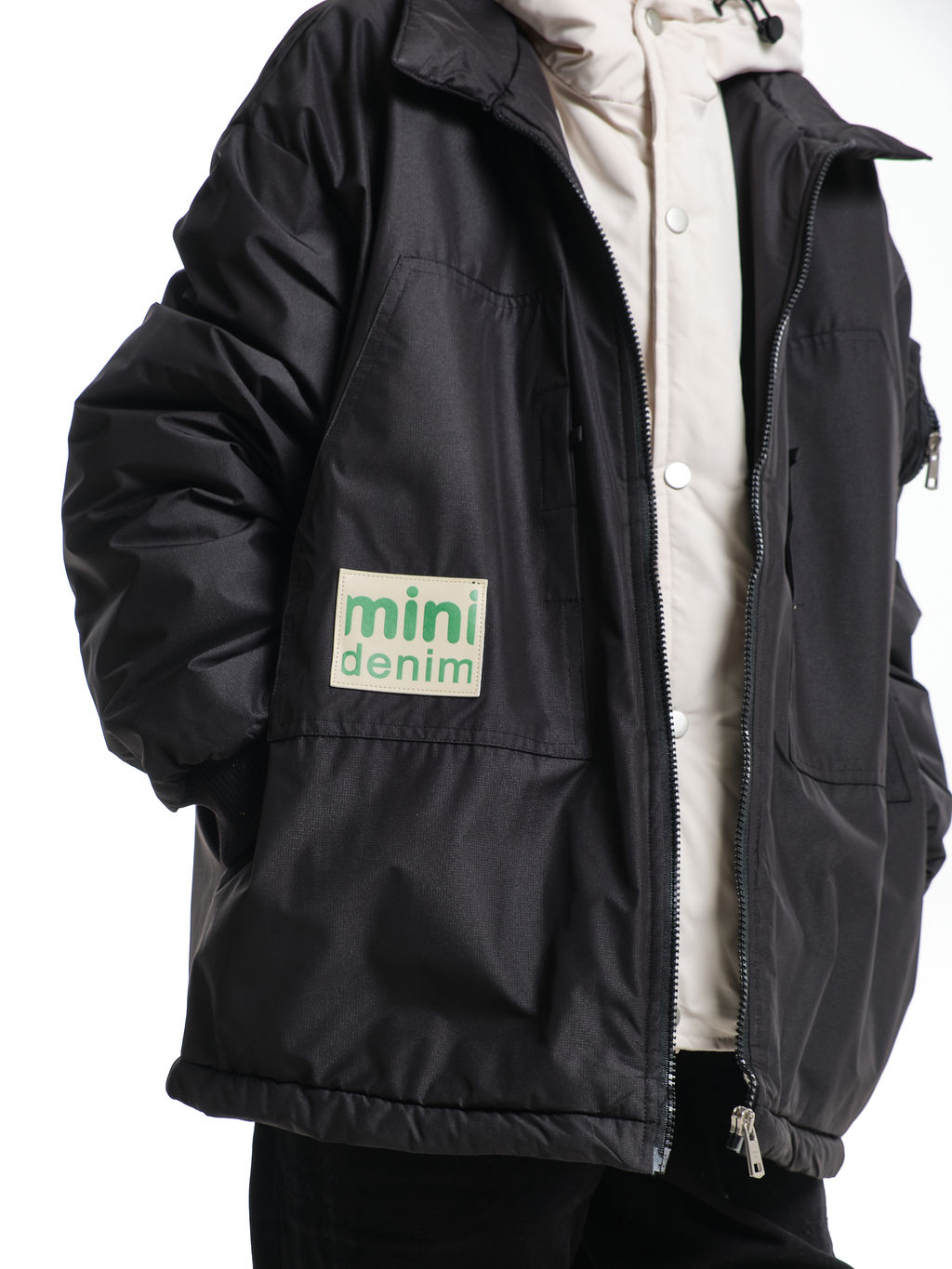 Куртка для мальчика утепленная 33-8215 черный