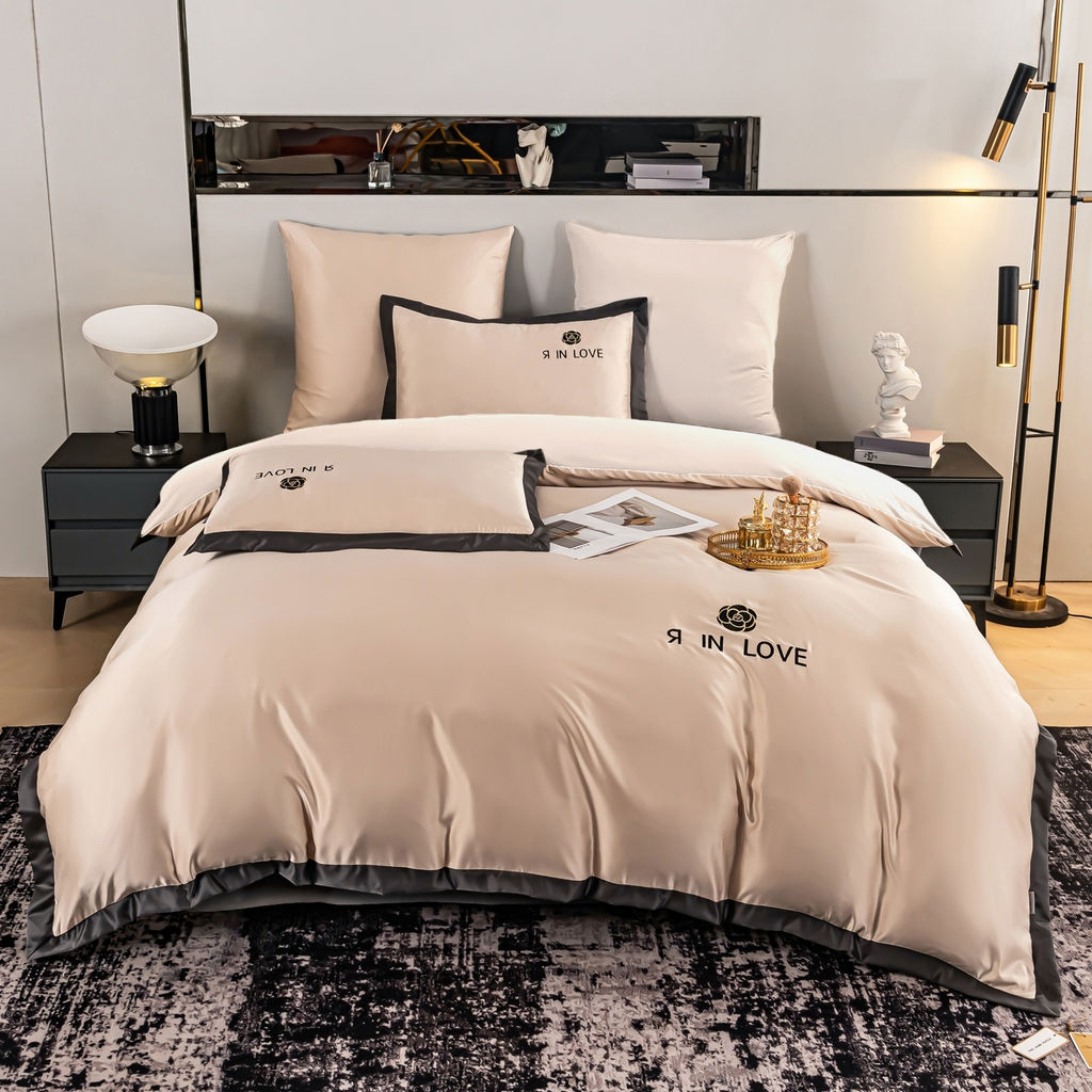 Комплект постельного белья Сатин-Шелк Я IN LOVE на резинке LVR007 Дуэт Семейный 4 Наволочки 160*200*30;140*200*30