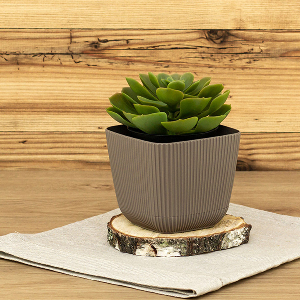 Кашпо для цветов пластмассовое Пиканто 1,8л, 15х15х13см, поддон на защелках, французский серый (Россия) - Домашняя мода фото 3