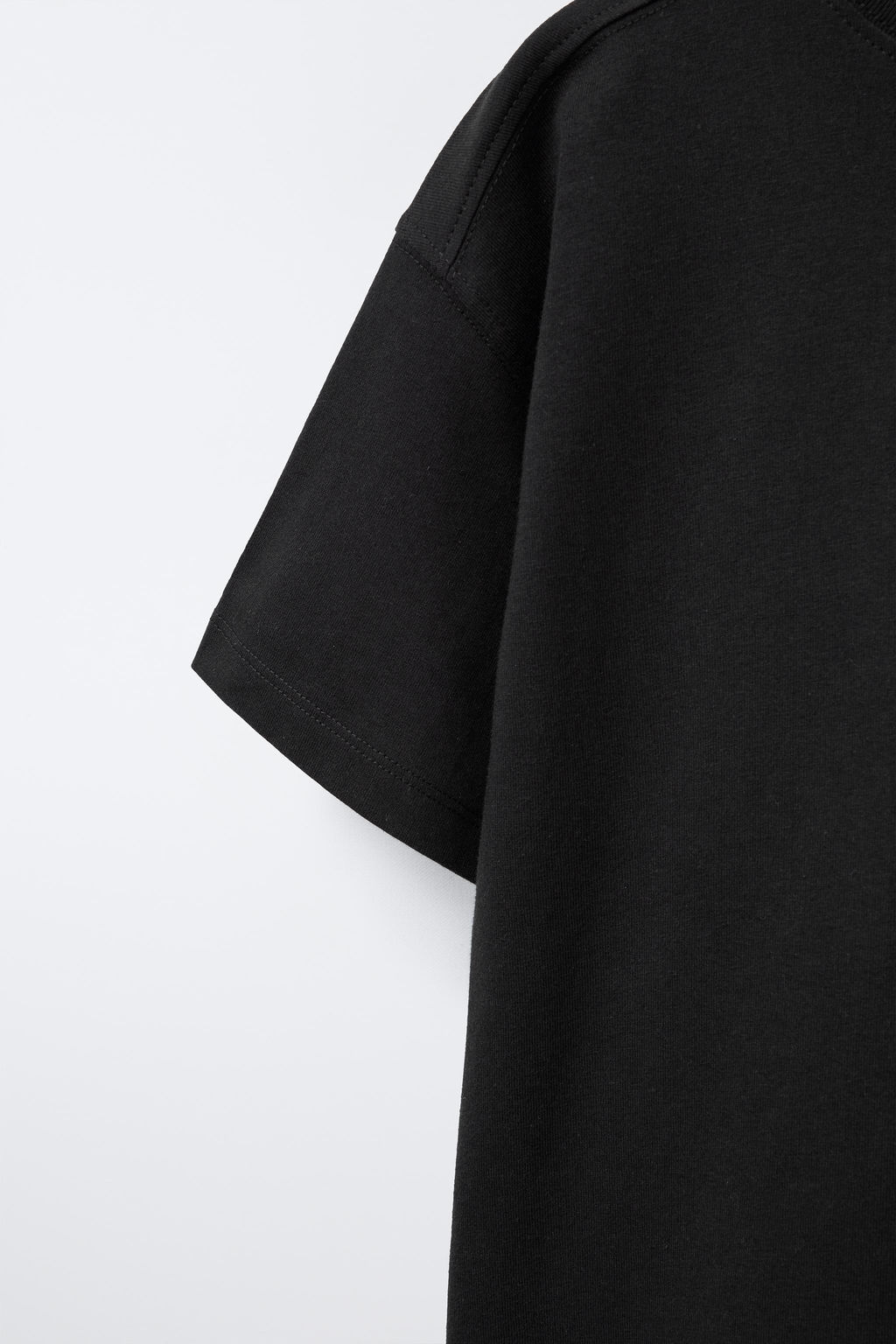 CAMISETA LISA / Negro - Zara фото 4