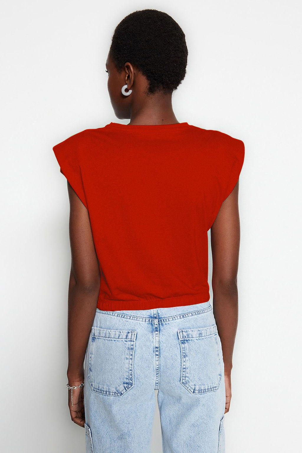 TRENDYOLMILLA Siyah %100 Pamuk Vatkal? Crop Bisiklet Yaka Orme T-Shirt TWOSS21TS0379 фото 17