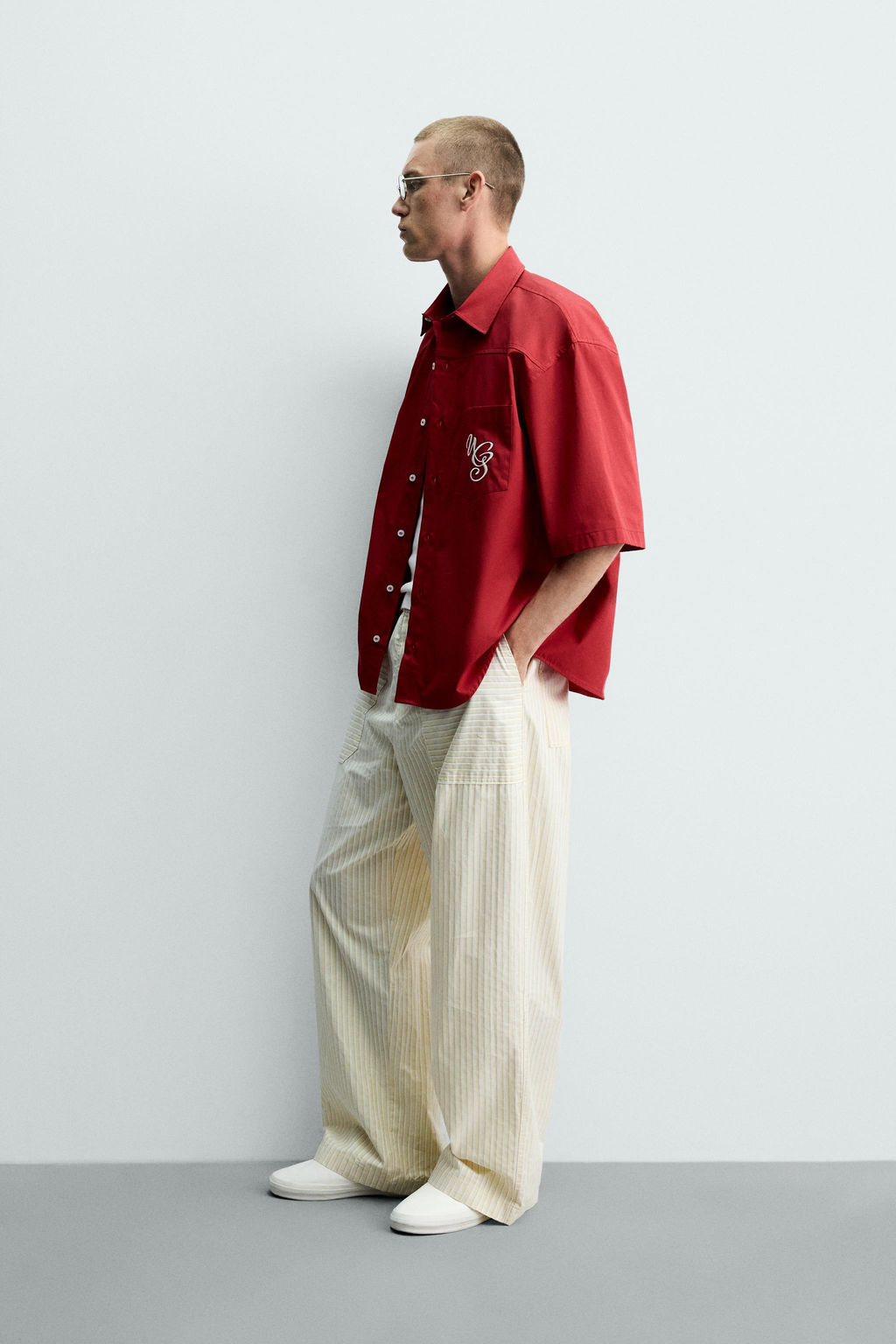 CAMISA RELAXED FIT BORDADOS CONTRASTE / Rojo - Zara фото 4