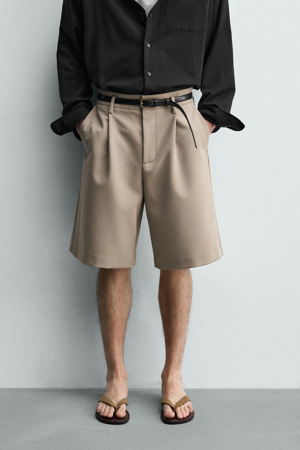 BERMUDA FLUIDA PLIEGUES / Tostado claro